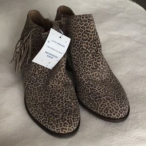 NWT Lucky Brand leather ankle boots, 9M